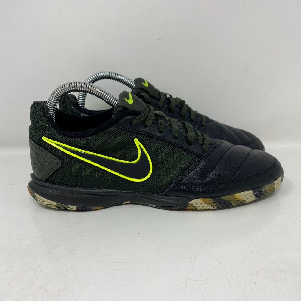 Nike Boys Lunar Gator 2 Black Soccer Shoes Size 6